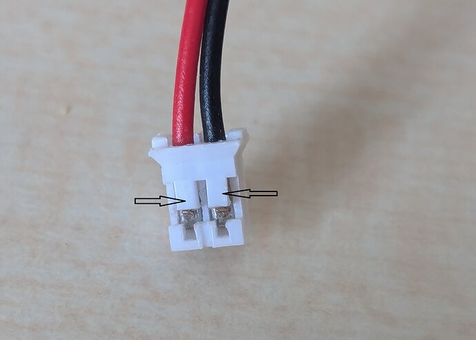 Detailbild JST-Stecker